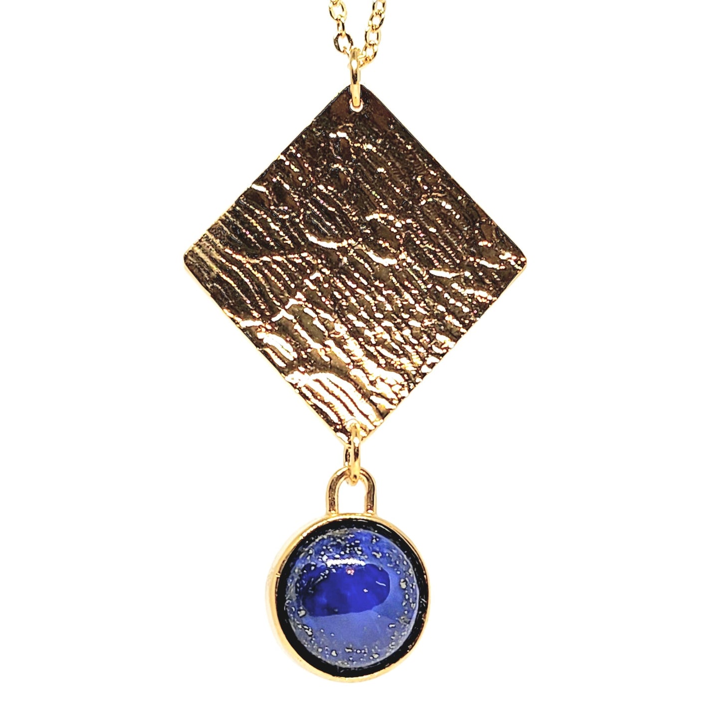 Collier en plaqué or et Lapis lazuli . Pièce unique