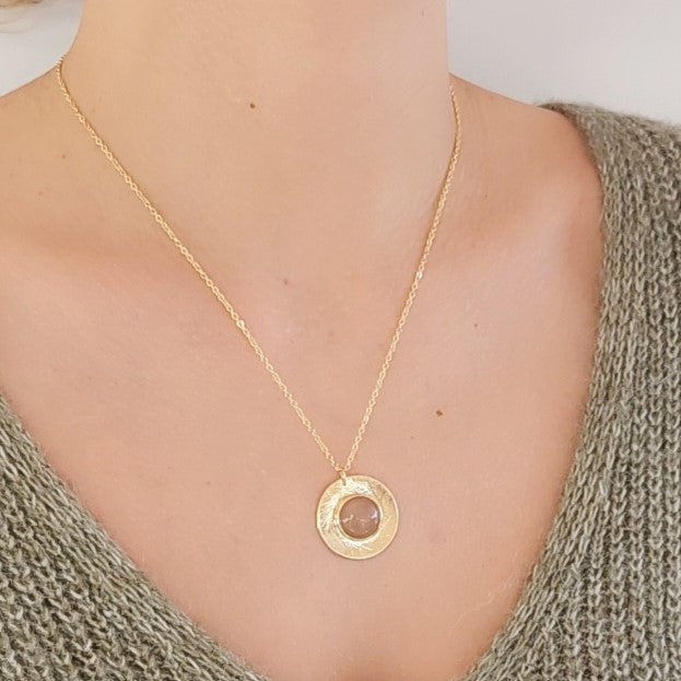 Collier Patricia plaqué or serti d'une pierre de lune orange