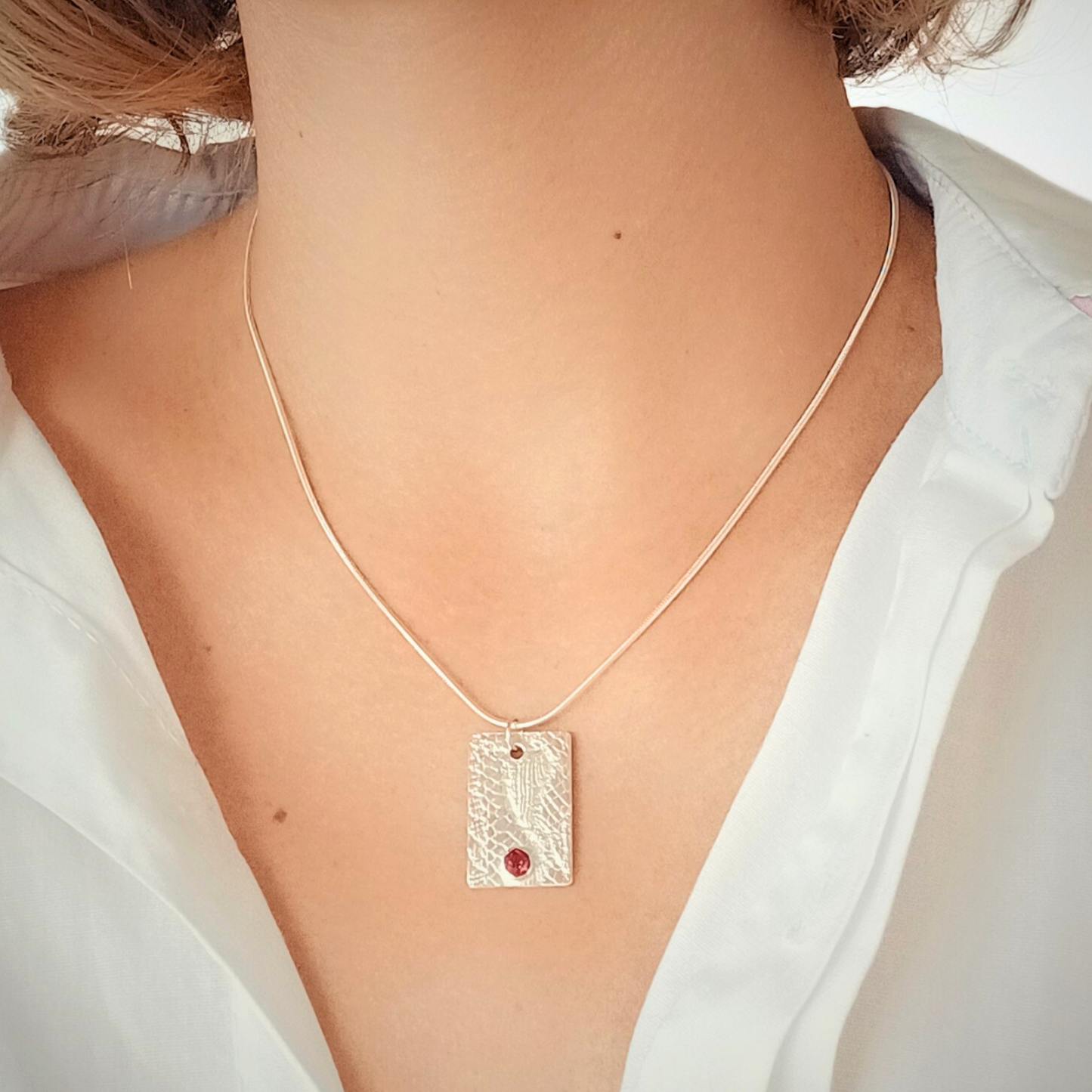 Collier en Argent Massif et Grenat. Pièce unique