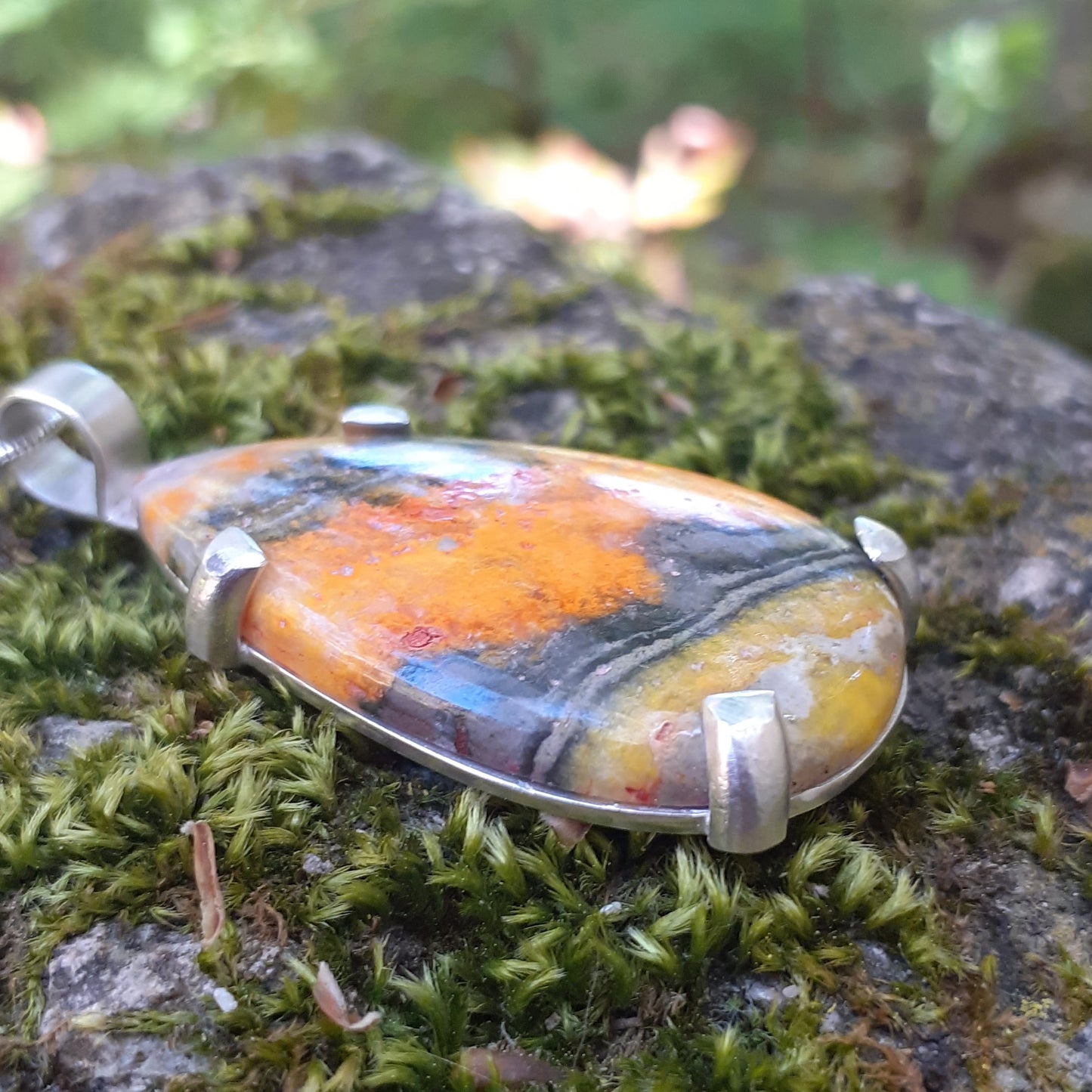 Collier en Argent Massif et Jaspe Bumble Bee. Pièce unique