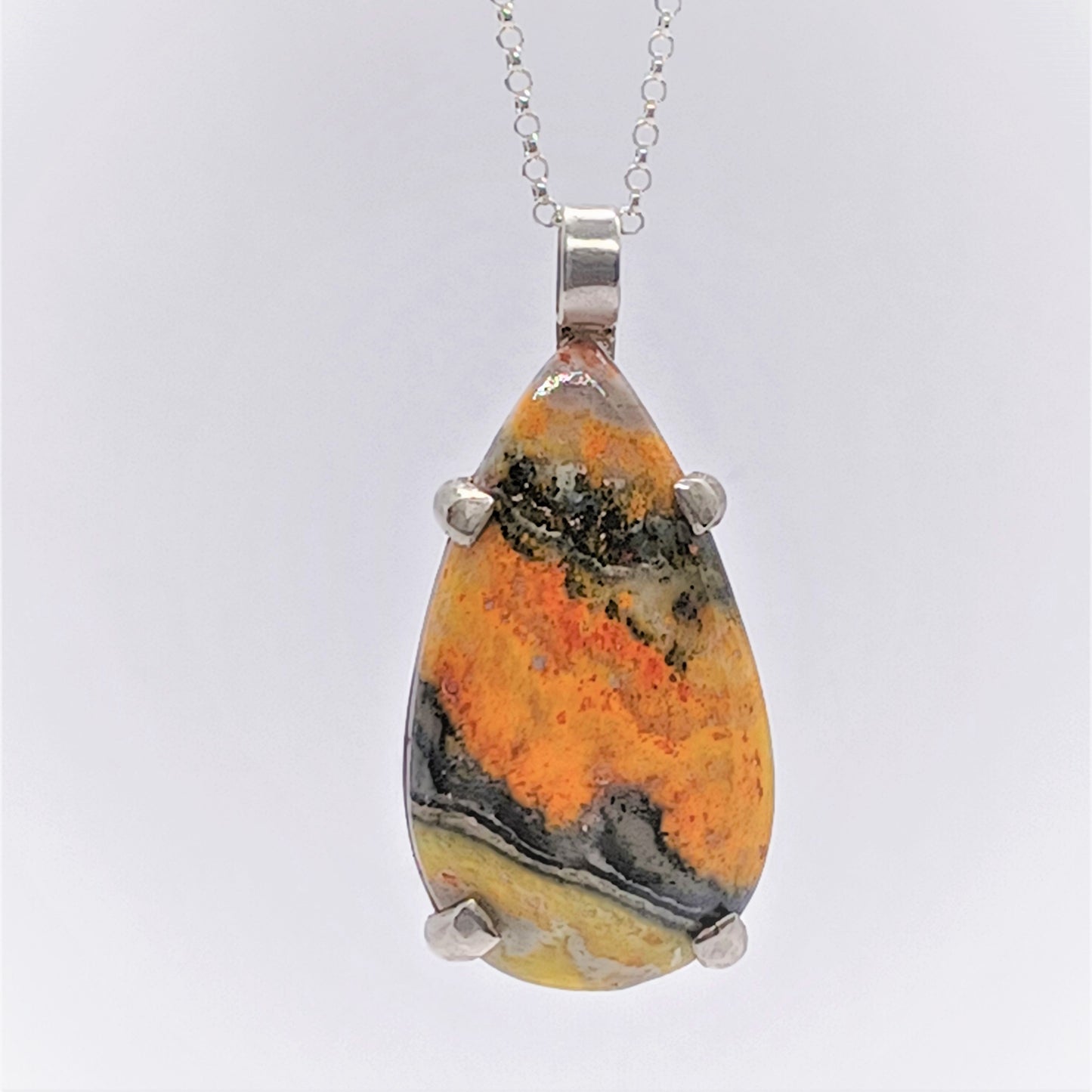Collier en Argent Massif et Jaspe Bumble Bee. Pièce unique