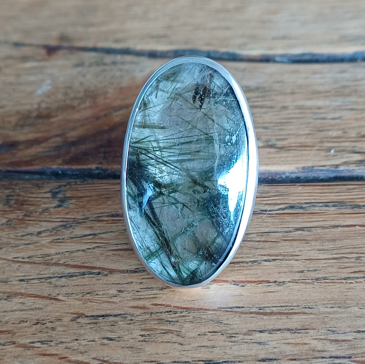 Bague en Argent Massif avec Quartz à inclusions. Pièce unique