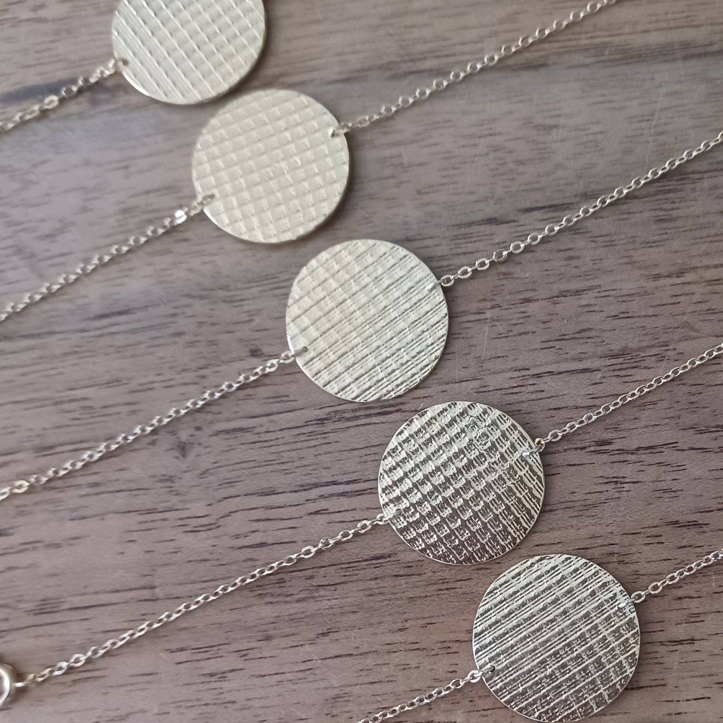 Bracelet Pastille en Plaqué Or, motif géométrique