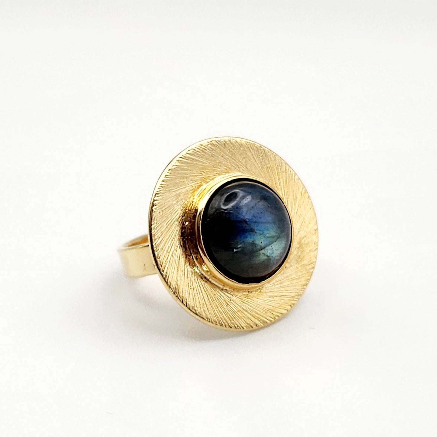 Bague Patricia réglable en plaqué or sertie d'une Labradorite