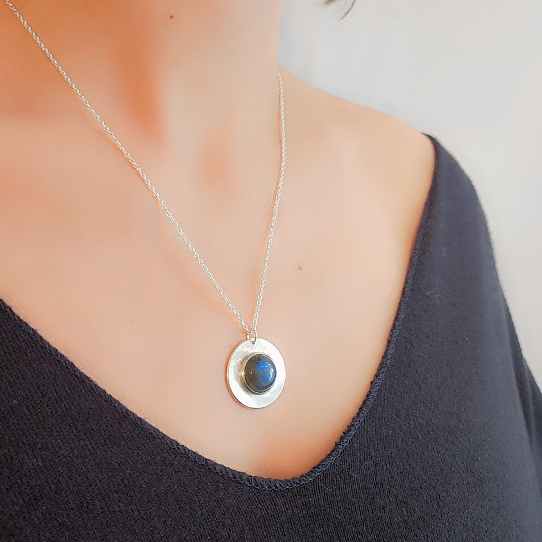 Collier Patricia Argent serti d'une Nacre blanche