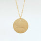 Collier en Plaqué Or avec médaillon double face, motif dentelle