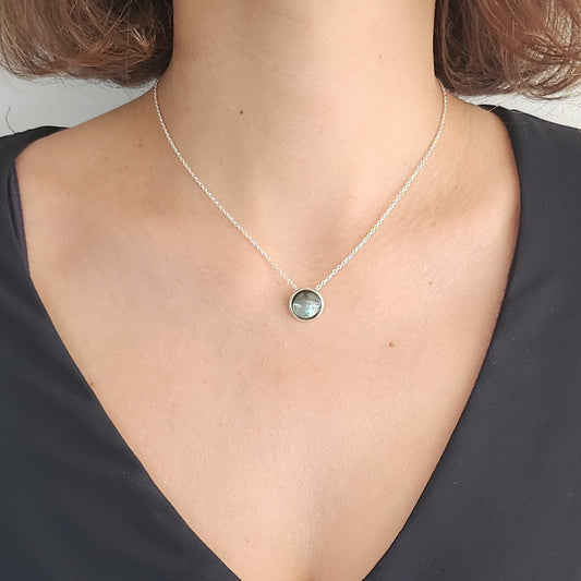 Collier Lili Argent serti d'une Nacre Grise