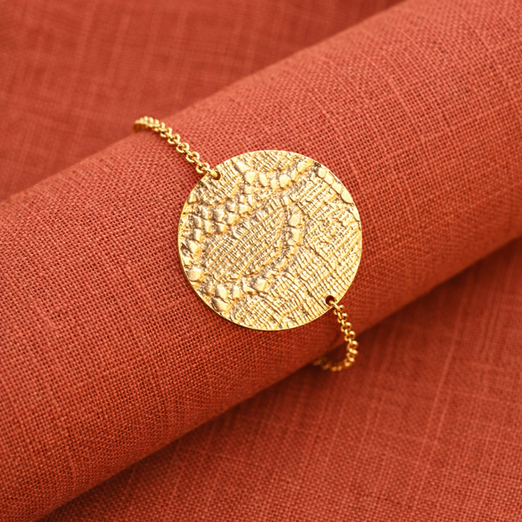 Bracelet Pastille en Plaqué Or, motif dentelle de Calais