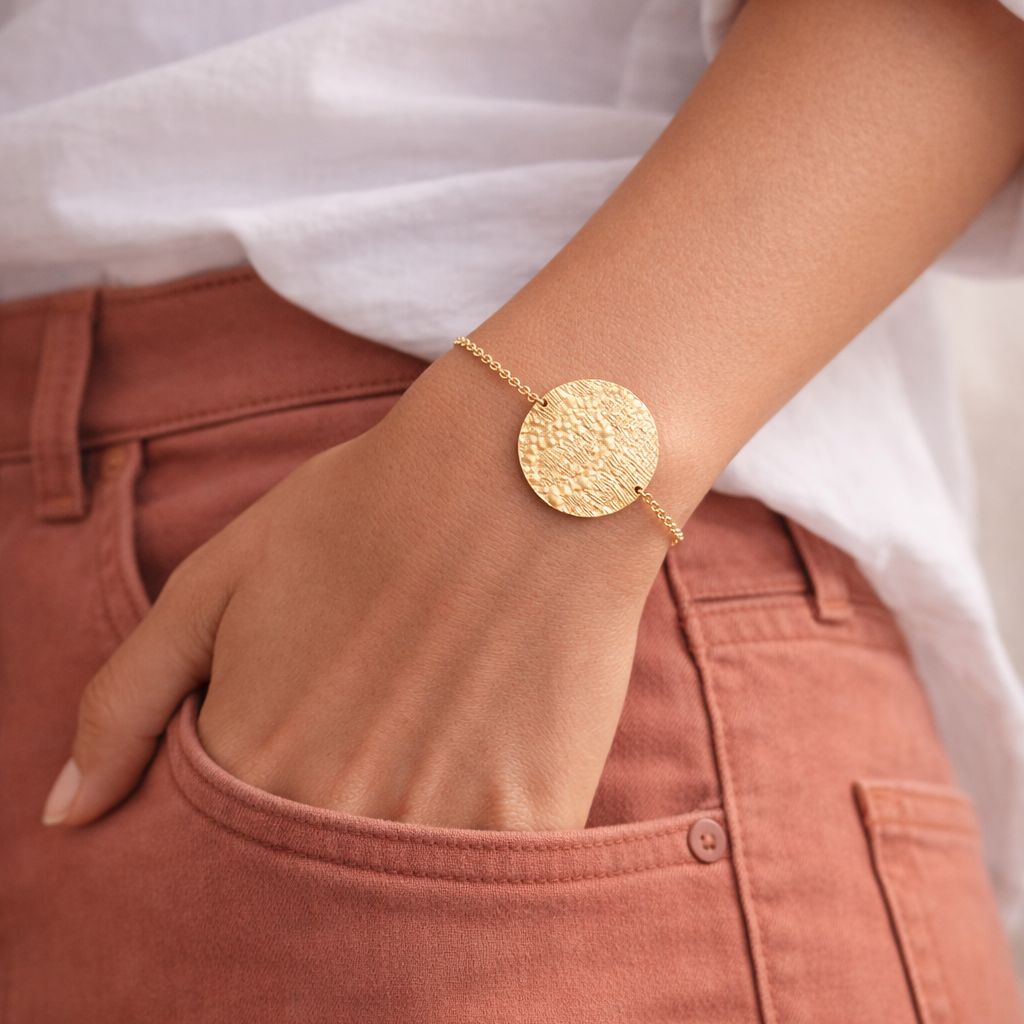 Bracelet Pastille en Plaqué Or, motif dentelle de Calais