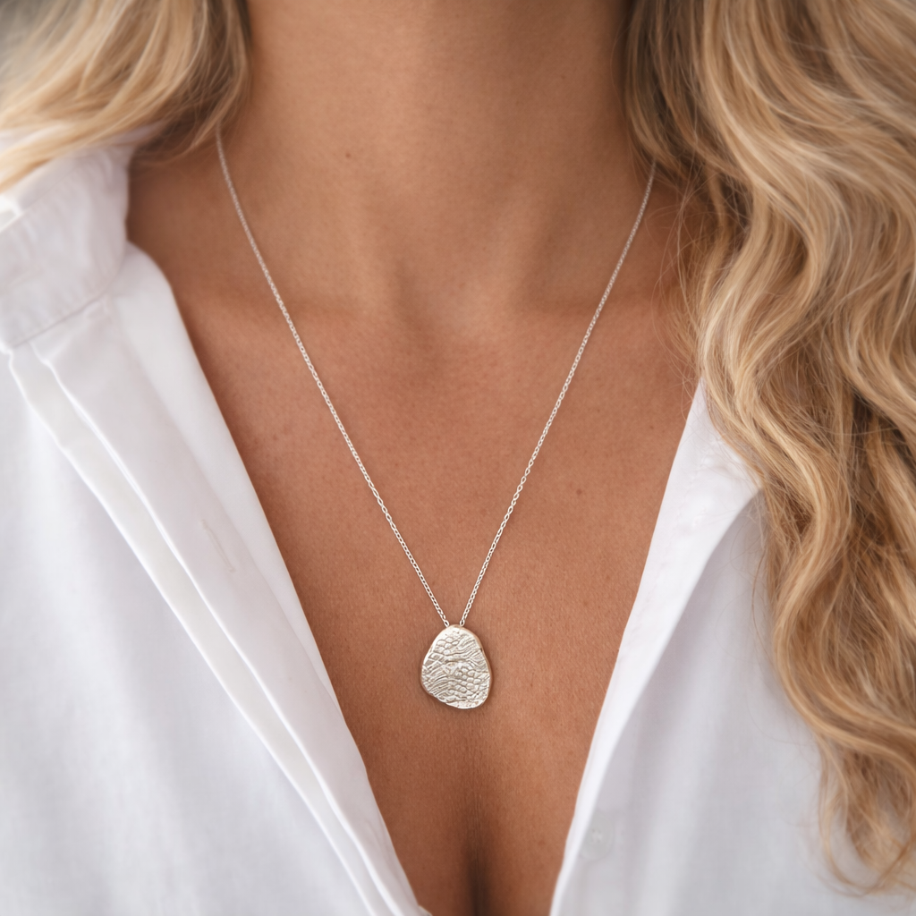 Collier lingot en Argent Massif recyclé. Pièce unique