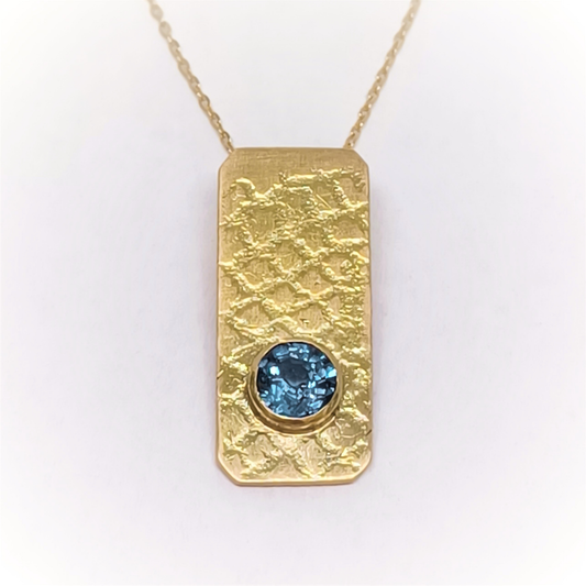 Collier en Or 18K et Saphir