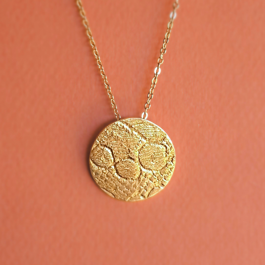 Collier Pastille en Plaqué Or, motif dentelle