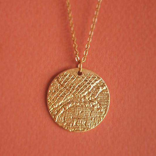 Collier Pastille en Plaqué Or double face, motif dentelle