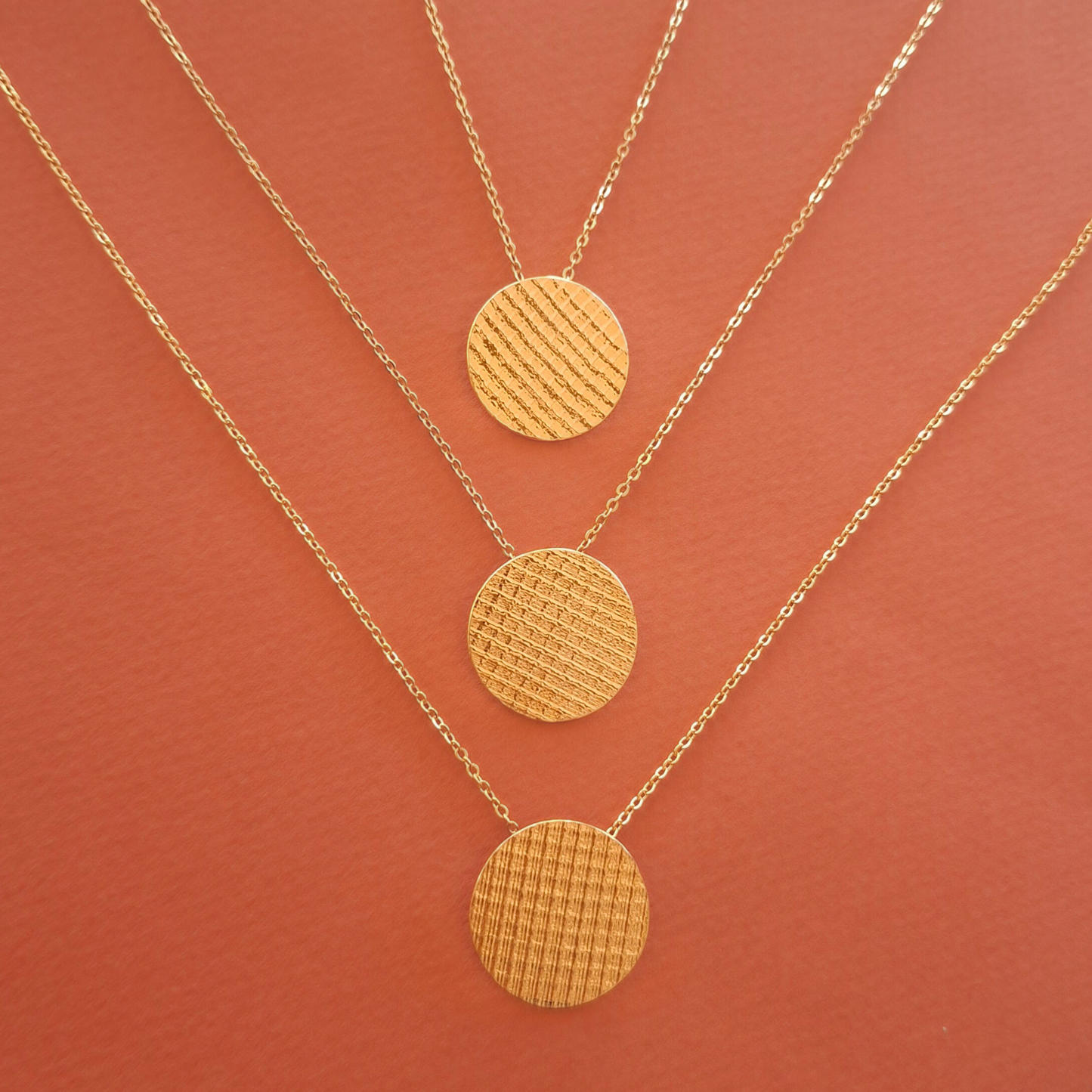 Collier Pastille en Plaqué Or, motif géométrique