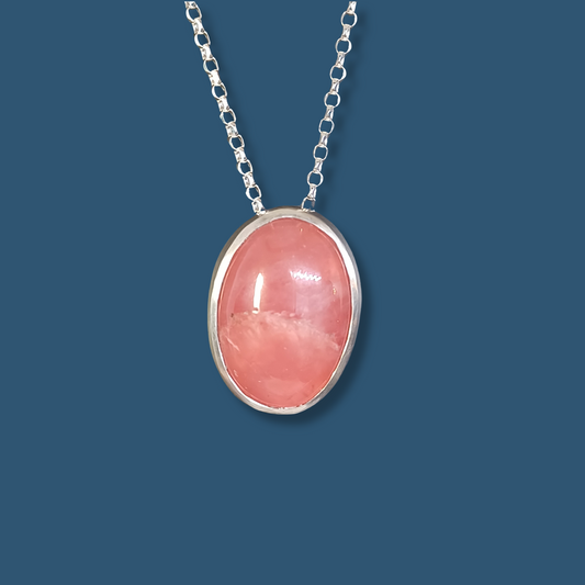 Collier en Argent Massif et Rhodochrosite.