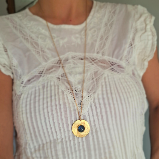 Collier Sautoir Patricia plaqué or serti d'une Labradorite