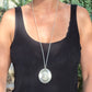 Collier en Argent Massif martelé et Nacre blanche