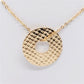 Collier en Plaqué Or avec pendentif double face, motif dentelle