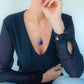 Collier en Plaqué Or, serti d'une Lapis Lazuli. Pièce unique
