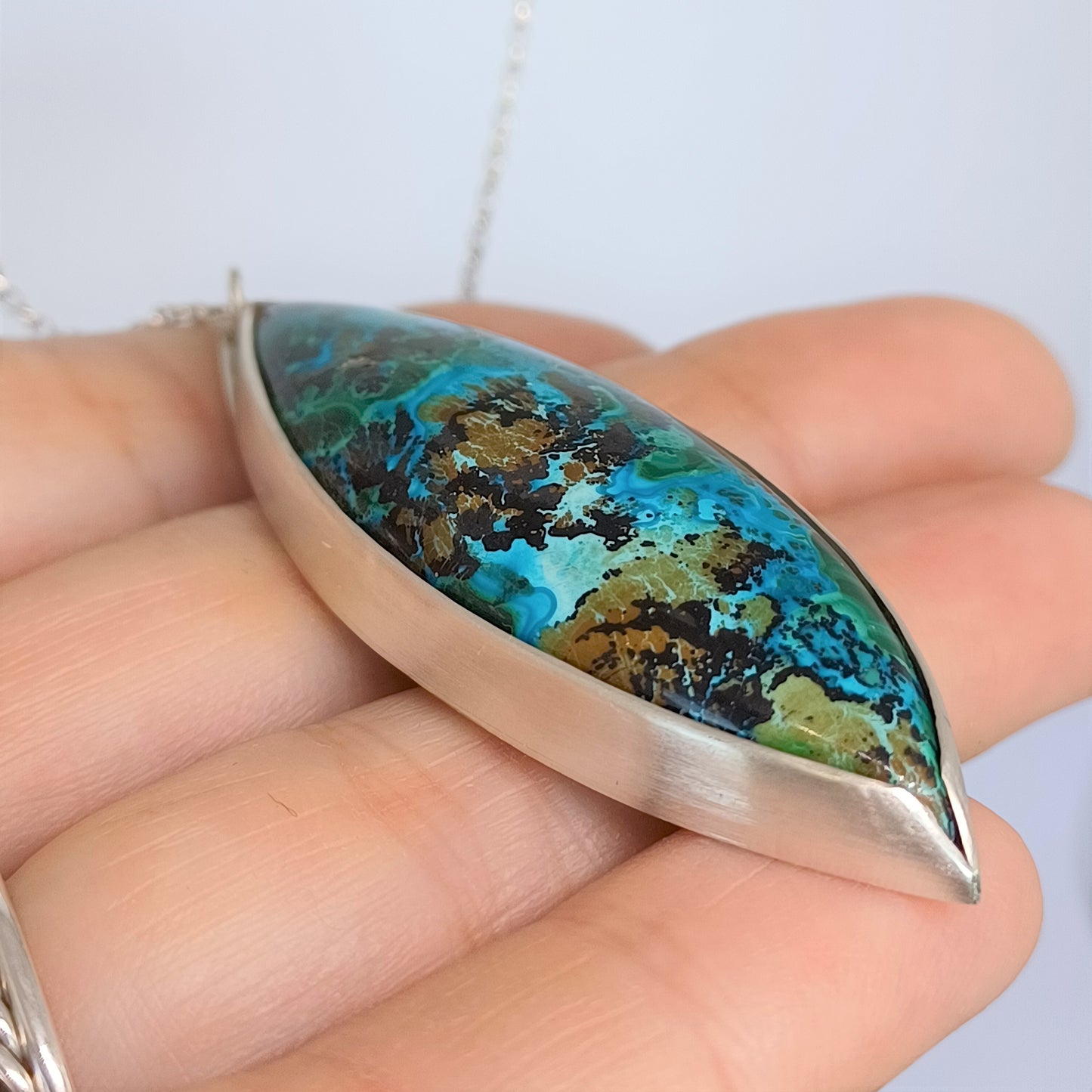 Collier en Argent Massif et Chrysocolle Marquise. Pièce unique
