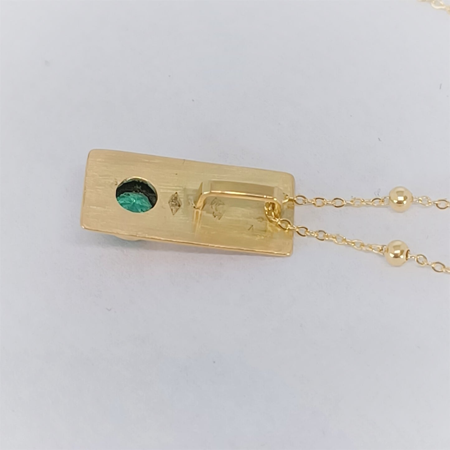 Collier en Or 18K et Emeraude