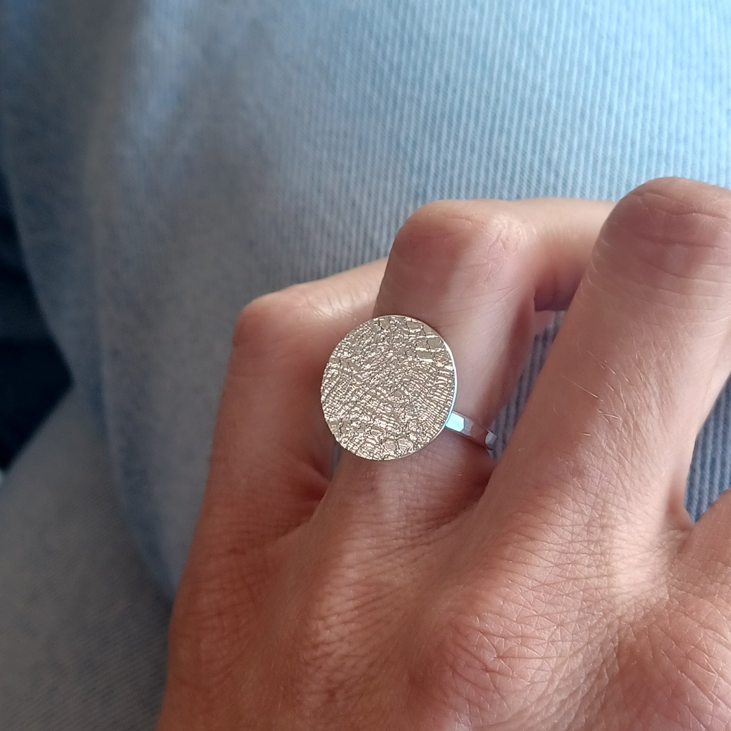 Bague Pastille en Argent Massif, motif dentelle