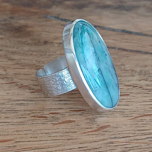 Bague large motif dentelle en Argent Massif avec Emeraude naturelle