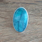 Bague large motif dentelle en Argent Massif avec Emeraude naturelle