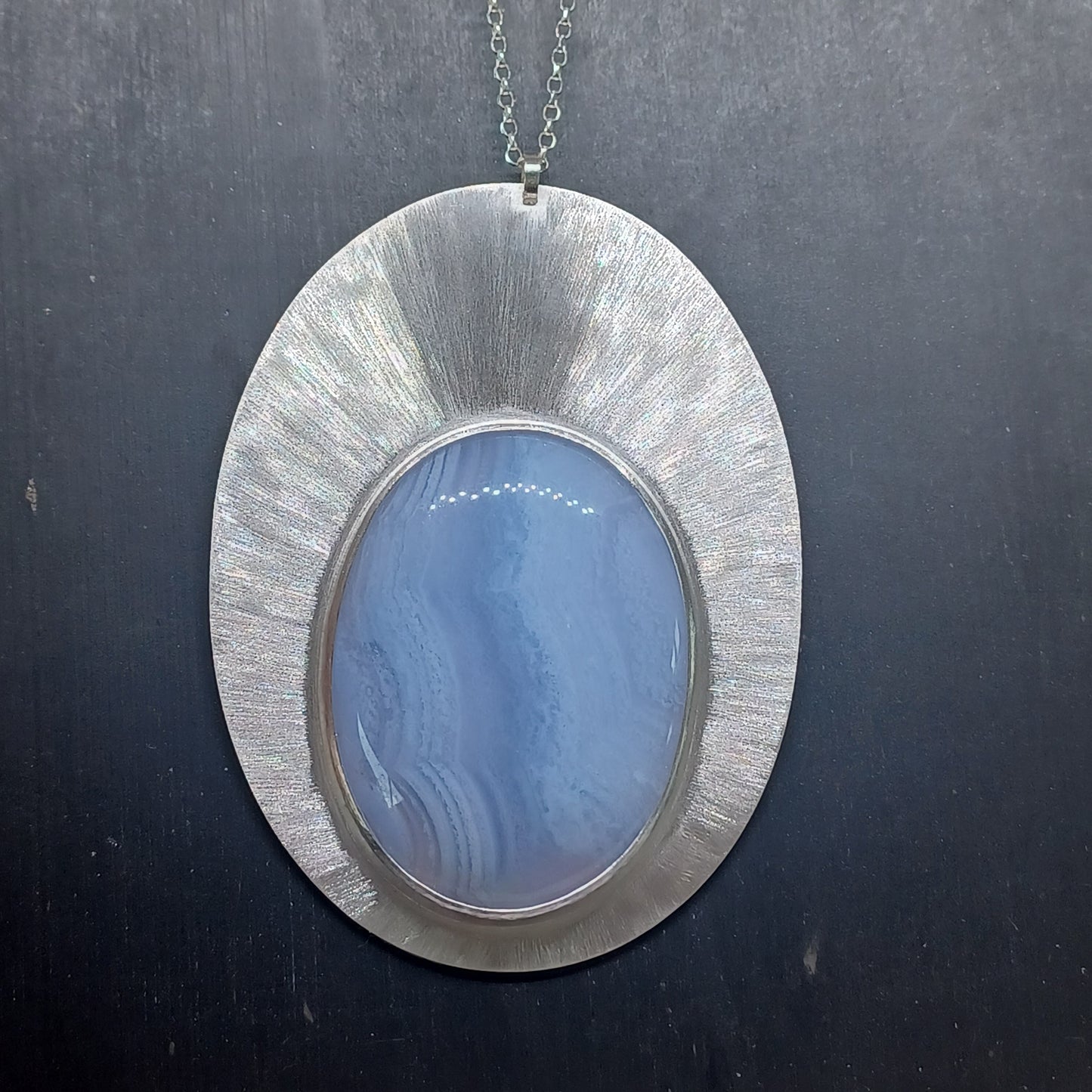 Collier solaire en Argent Massif et Calcédoine bleue. Pièce unique