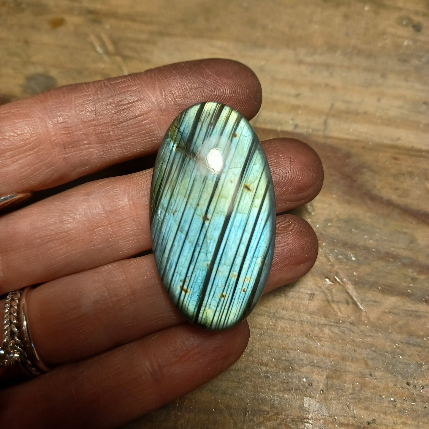 Bracelet Manchette large en Argent Massif et Labradorite bleue. Pièce unique